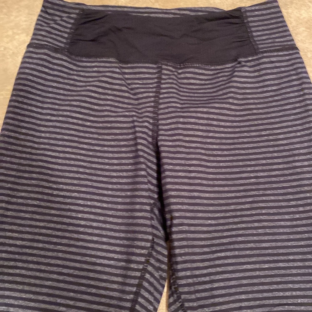 Womens Kyodan Capri leggings size petite small - Picture 3 of 6
